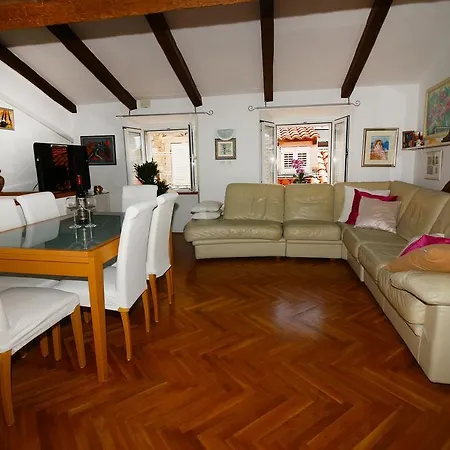 朵拉公主之公寓